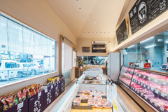 植田商店本店 内観